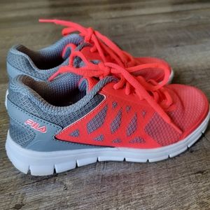 Fila shoes size 4 girls